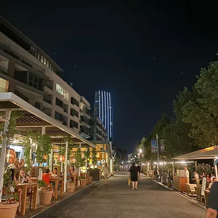 Panorama In Downtown Area With Free Parking And Castle View * Bratislava