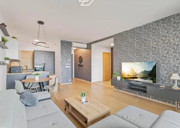 Lejlighed Panorama In Downtown Area With Free Parking And Castle View *