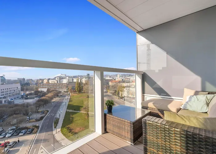 Panorama In Downtown Area With Free Parking And Castle View Lejlighed *