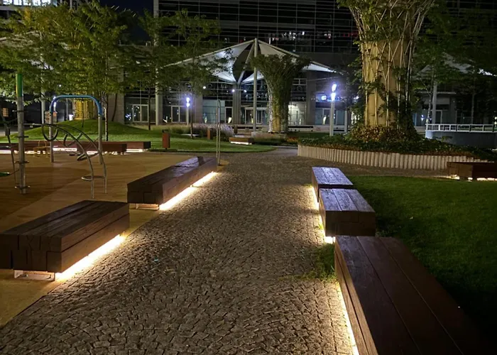 Panorama In Downtown Area With Free Parking And Castle View * Bratislava