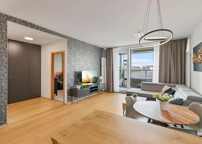 Panorama In Downtown Area With Free Parking And Castle View דירה ברטיסלאבה